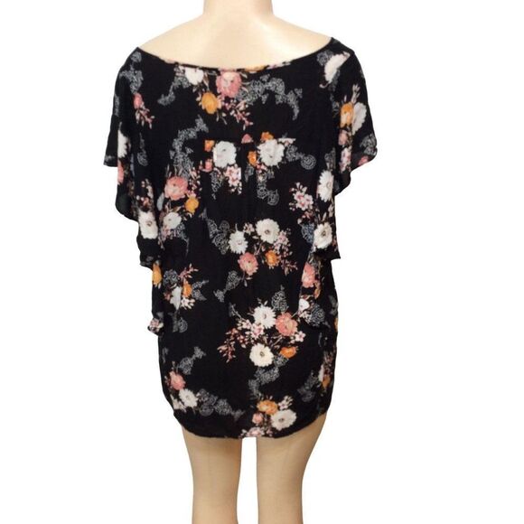 TORRID Women Flower Print Short Sleeve Top Size 2 Black with Multicolor - Picture 2 of 4